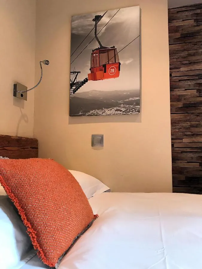 Hotel Les Cimes Megeve 2*,  France